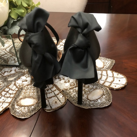 Badgley Mischka obi knot peep toe heels - Picture 3 of 5